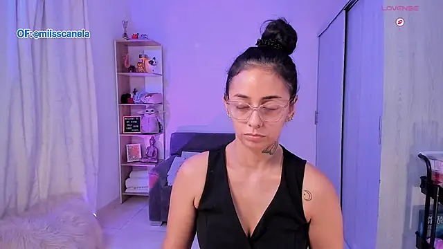 Aleja24Evans online show from 28, 11, 2025