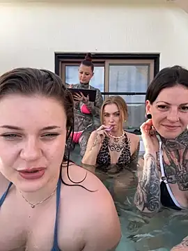 Snapshot of Inked_lorena chatting on 2, 11, 2025 Inked lorena online show from 2, 11, 2025