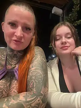 Snapshot of Inked_lorena chatting on 4, 11, 2025 Inked lorena online show from 4, 11, 2025