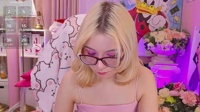 Coconut Mia online show from 10, 12, 2024