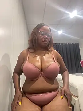 Nomthie online show from 9, 11, 2025