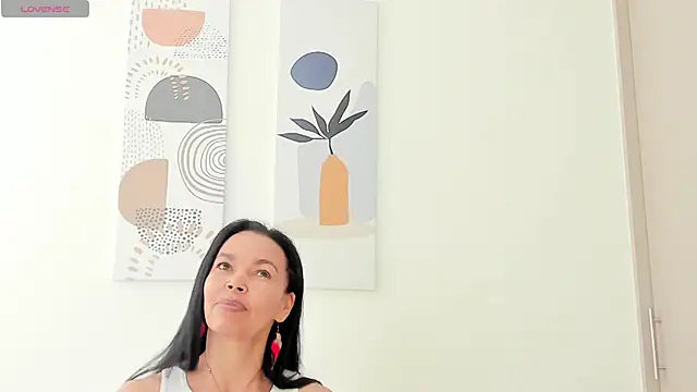 Evawalker  online show from 12, 11, 2025