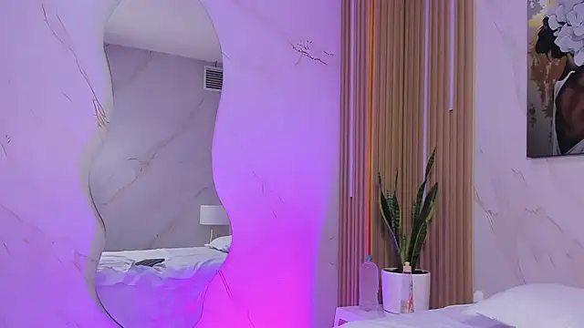 Snapshot of Daphne81_ chatting on 27, 9, 2025 Daphne81  online show from 27, 9, 2025