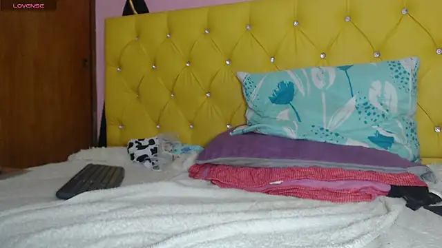 Aidan twink online show from 3, 2, 2025