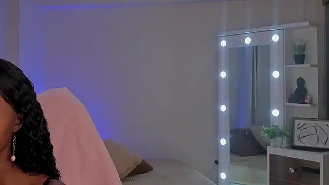 SavannahWildee online show from 11, 1, 2025