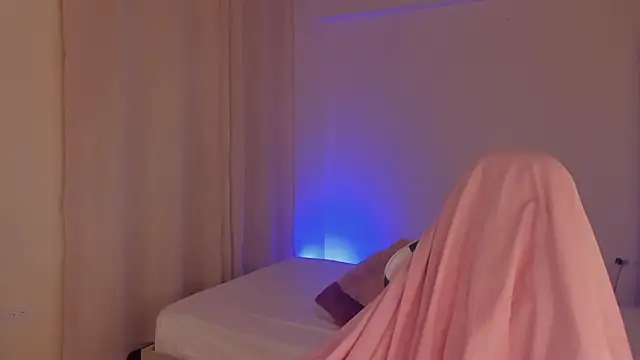 SavannahWildee online show from 11, 2, 2025