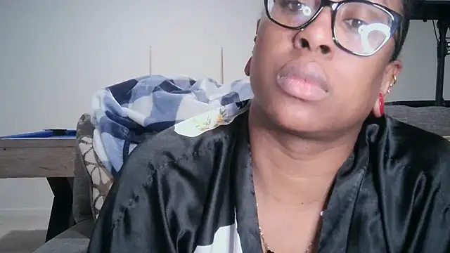 Snapshot of Nyxie_Chaos chatting on 16, 12, 2025 Nyxie Chaos online show from 16, 12, 2025