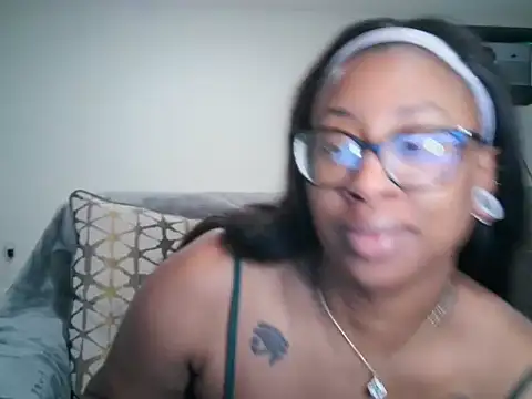 Snapshot of Nyxie_Chaos chatting on 17, 6, 2026 Nyxie Chaos online show from 17, 6, 2026