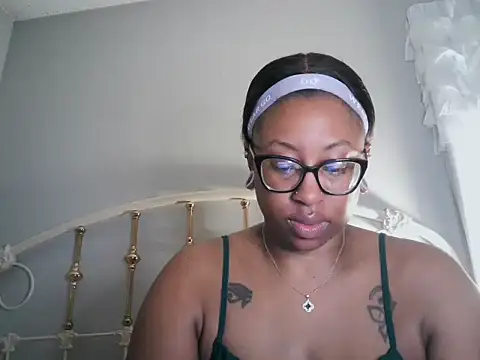 Snapshot of Nyxie_Chaos chatting on 30, 6, 2026 Nyxie Chaos online show from 30, 6, 2026