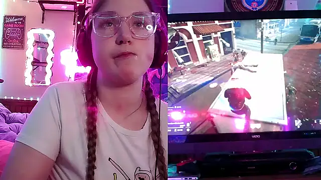 mirannacult online show from 6, 1, 2025