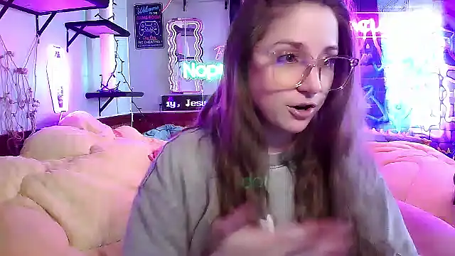 mirannacult online show from 23, 2, 2025