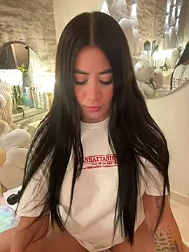  MadiLee  online show from 11, 3, 2025