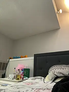 LillShayy online show from 13, 2, 2025