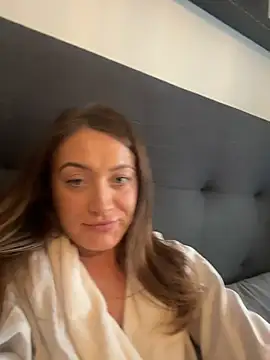 Pollypearson online show from 1, 12, 2025