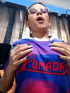 Snapshot of karolainvalentina chatting on 14, 2, 2025 karolainvalentina online show from 14, 2, 2025