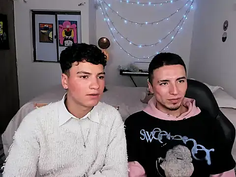Snapshot of sweet_boys_xx chatting on 21, 3, 2025 sweet boys xx online show from 21, 3, 2025