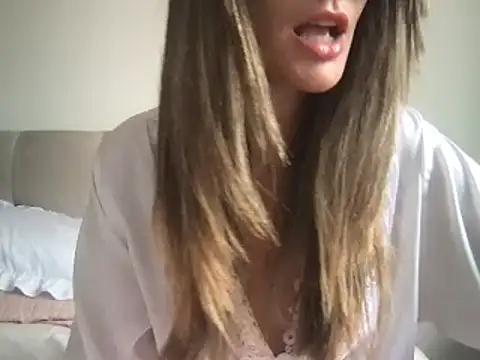 paolajonez online show from 27, 2, 2025