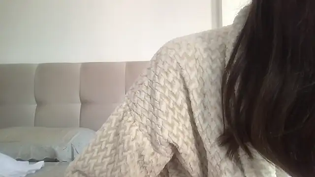 paolajonez online show from 15, 9, 2025