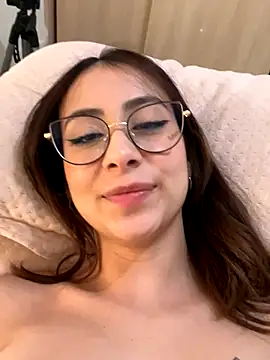 Snapshot of juanasnz99 chatting on 12, 12, 2024 juanasnz99 online show from 12, 12, 2024