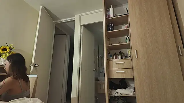 Snapshot of juanasnz99 chatting on 21, 3, 2025 juanasnz99 online show from 21, 3, 2025