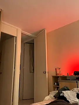 Snapshot of juanasnz99 chatting on 4, 10, 2025 juanasnz99 online show from 4, 10, 2025