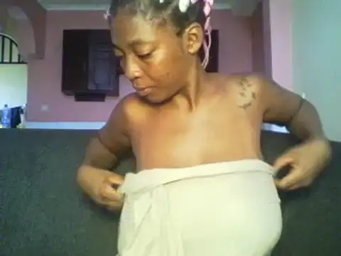 Sexxy bre online show from 4, 1, 2025