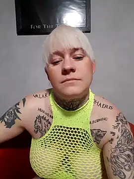 poussichienne online show from 3, 11, 2025