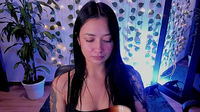 mariiana-diaz online show from 10, 3, 2025