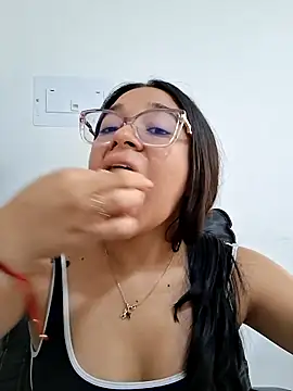 -VICKKY online show from 12, 2, 2026