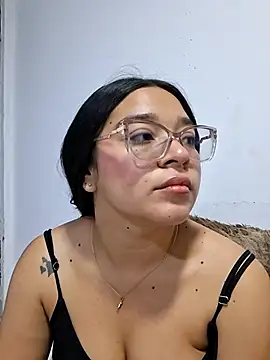 Snapshot of -VICKKY chatting on 21, 7, 2026 -VICKKY online show from 21, 7, 2026