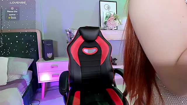 Snapshot of tiffany_becker chatting on 27, 2, 2025 tiffany becker online show from 27, 2, 2025