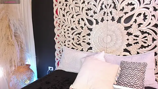 Snapshot of tiffany_becker chatting on 19, 9, 2025 tiffany becker online show from 19, 9, 2025