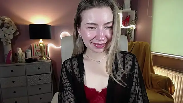 Mia Tasty online show from 2, 2, 2025