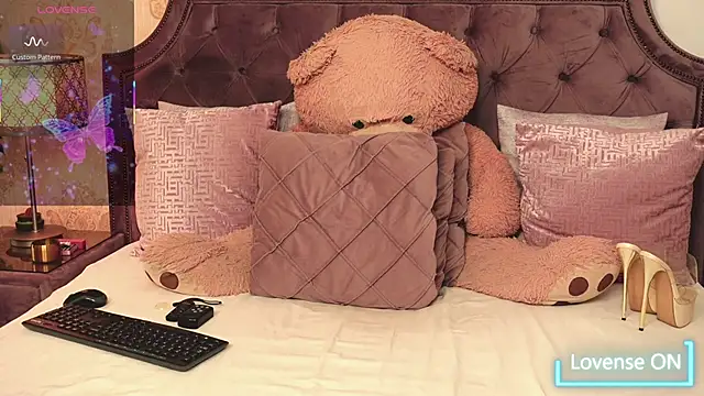 JaneDevine online show from 13, 11, 2025