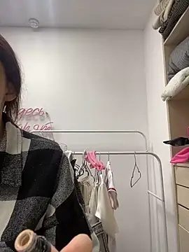 AnaWest online show from 28, 9, 2025