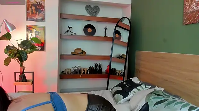 Snapshot of iriiina_veneno chatting on 15, 6, 2026 iriiina veneno online show from 15, 6, 2026