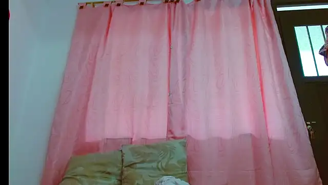 chantalsemenova1 online show from 5, 1, 2025