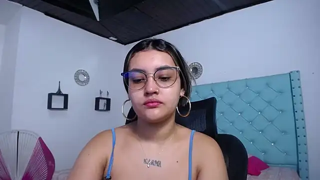 antonella sweetlittle online show from 18, 4, 2026