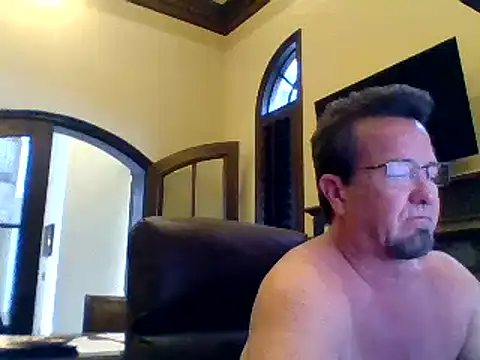 Snapshot of sluttydylan chatting on 8, 1, 2025 sluttydylan online show from 8, 1, 2025