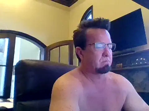 Snapshot of sluttydylan chatting on 10, 2, 2025 sluttydylan online show from 10, 2, 2025