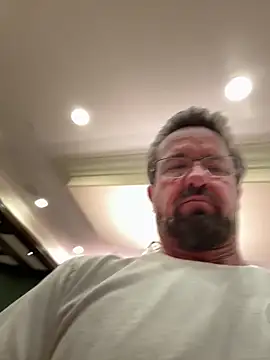 Snapshot of sluttydylan chatting on 9, 9, 2025 sluttydylan online show from 9, 9, 2025