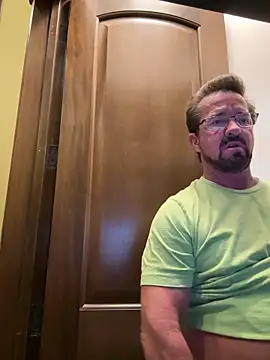 Snapshot of sluttydylan chatting on 2, 10, 2025 sluttydylan online show from 2, 10, 2025