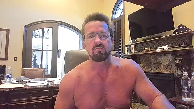 Snapshot of sluttydylan chatting on 16, 10, 2025 sluttydylan online show from 16, 10, 2025