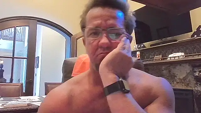 Snapshot of sluttydylan chatting on 6, 11, 2025 sluttydylan online show from 6, 11, 2025