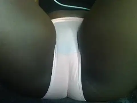 Snapshot of cute_neila chatting on 12, 2, 2025 cute neila online show from 12, 2, 2025