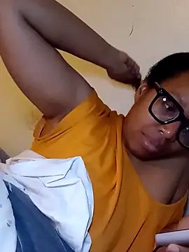 Snapshot of madamsensuale chatting on 5, 2, 2025 madamsensuale online show from 5, 2, 2025