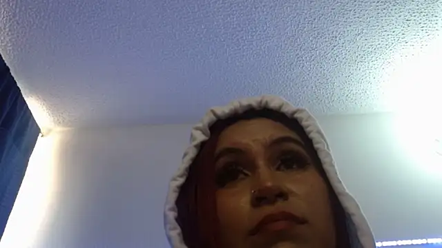 Snapshot of cata__gutierrez_ chatting on 12, 2, 2025 cata gutierrez online show from 12, 2, 2025