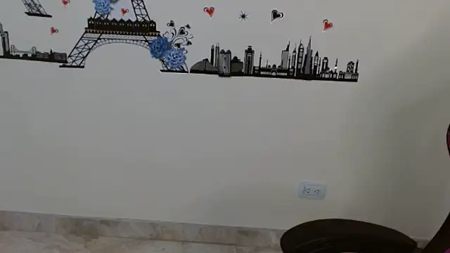 Snapshot of cata__gutierrez_ chatting on 8, 3, 2025 cata gutierrez online show from 8, 3, 2025