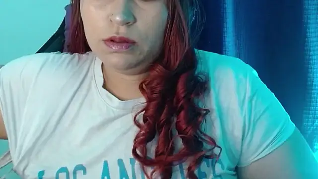 Snapshot of cata__gutierrez_ chatting on 11, 11, 2025 cata gutierrez online show from 11, 11, 2025