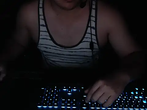 thealfawolf01 online show from 19, 4, 2026